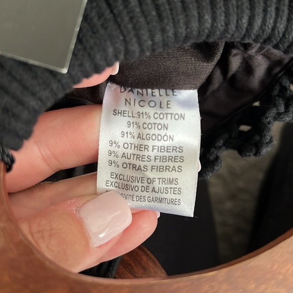 NEW- Danielle Nicole Macrame Fringe Crossbody Bag - Picture 8 of 10